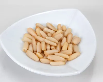 松子種仁營養豐富完整食材